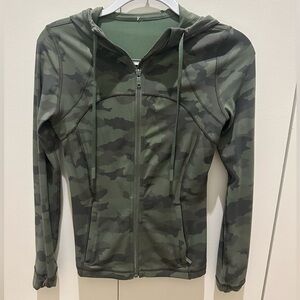 Lulu Lemon Women’s Zip Up Jacket